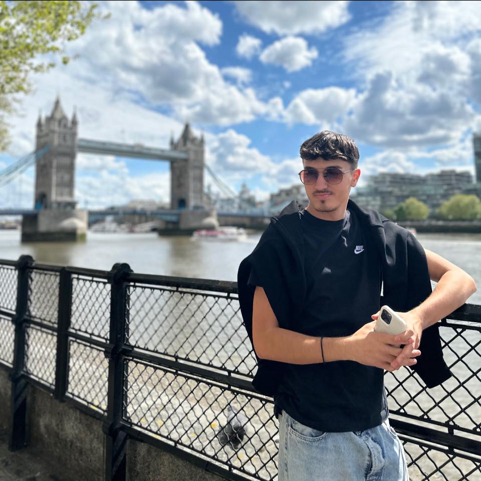 Dynamic Content Image